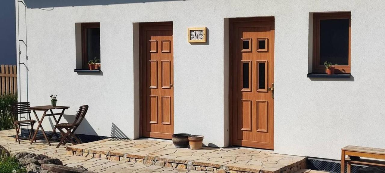 Lovely Fully-Equipped Studio In Tisa Village. Rocks Only 5 Minutes Walk ภายนอก รูปภาพ